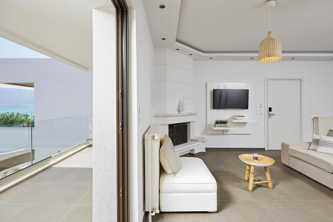 Mare Suites Lechaio Esterno foto