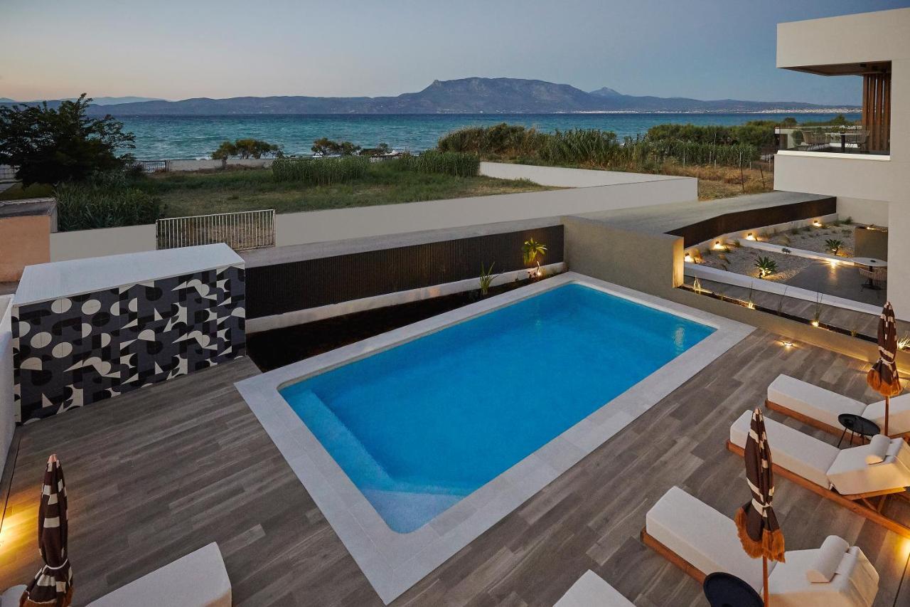 Mare Suites Lechaio Esterno foto