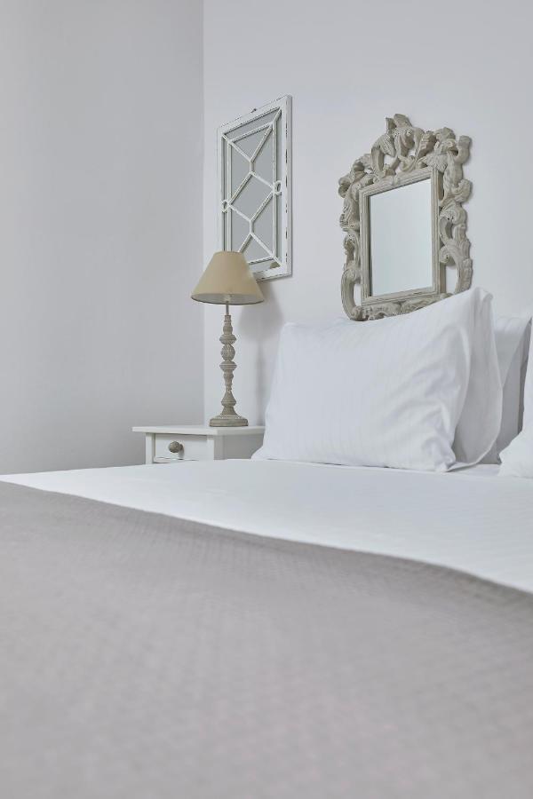 Mare Suites Lechaio Esterno foto